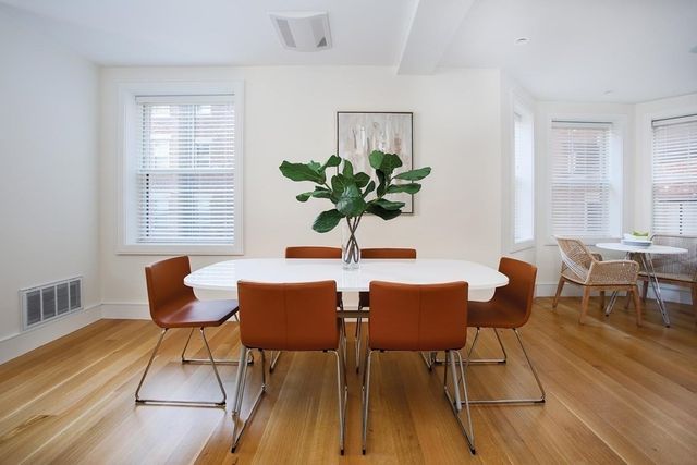 373 Harvard Street 2, Brookline, MA 02446