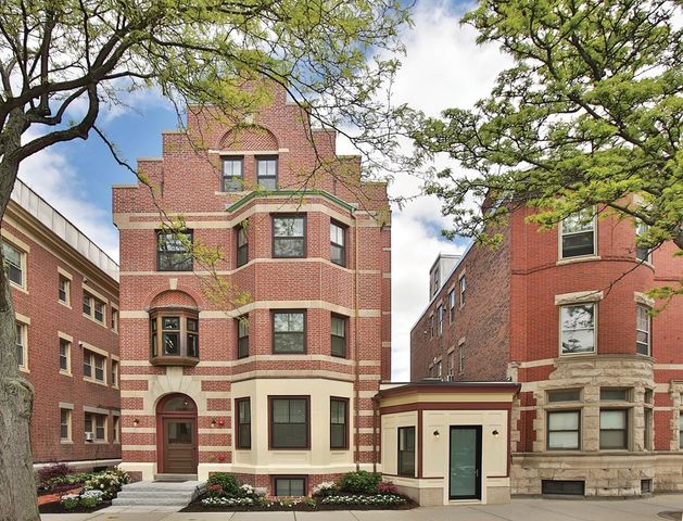 373 Harvard Street 2, Brookline, MA 02446