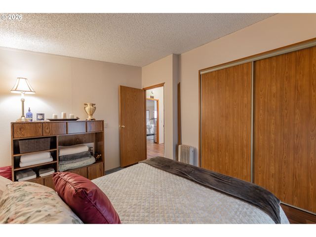 623 SHADOW RANCH Ln, Roseburg, OR 97470