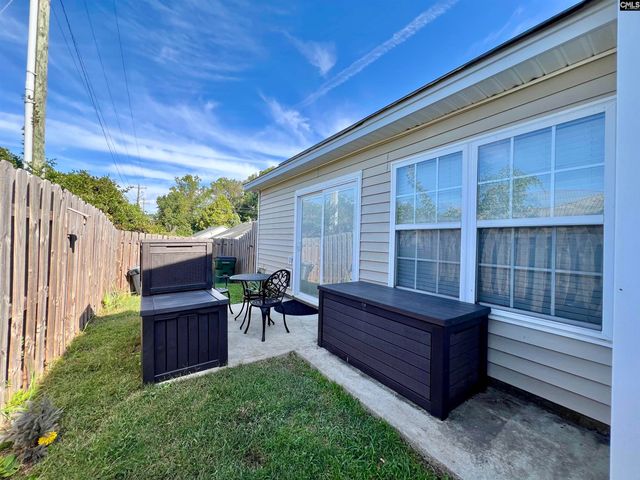 240 Saluda Woods Place, West Columbia, SC 29169