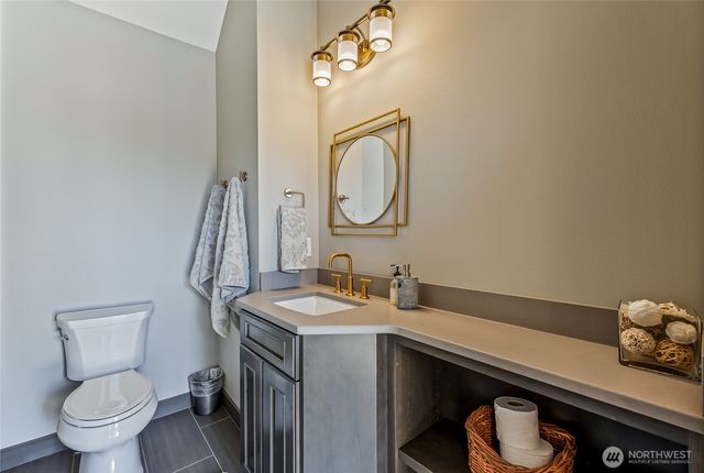 1695 Easy Street, Wenatchee, WA 98801