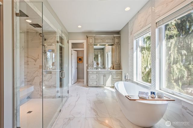 1695 Easy Street, Wenatchee, WA 98801