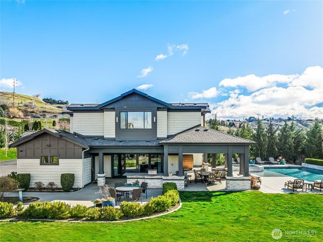 1695 Easy Street, Wenatchee, WA 98801