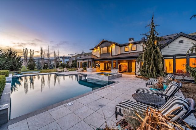 1695 Easy Street, Wenatchee, WA 98801