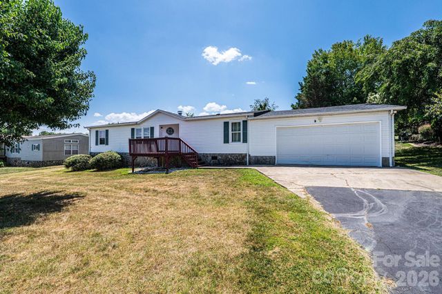 3825 Berry Creek Circle, Granite Falls, NC 28630