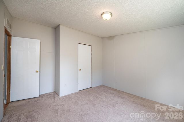 3825 Berry Creek Circle, Granite Falls, NC 28630