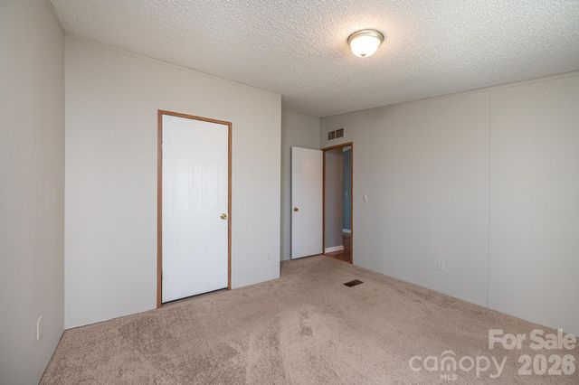 3825 Berry Creek Circle, Granite Falls, NC 28630