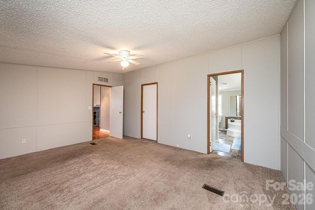 3825 Berry Creek Circle, Granite Falls, NC 28630