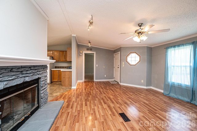 3825 Berry Creek Circle, Granite Falls, NC 28630