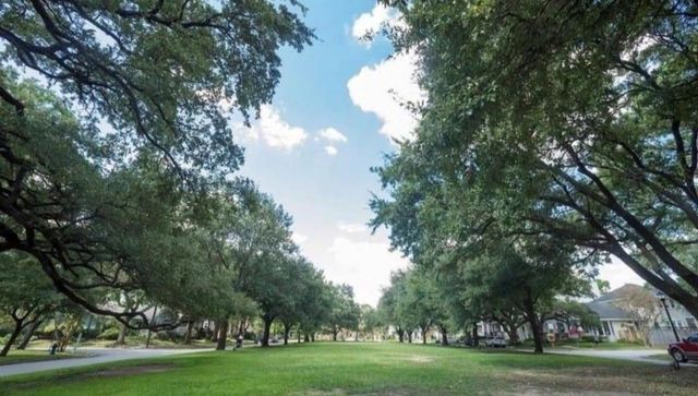 602 Jewett Street B, Houston, TX 77009