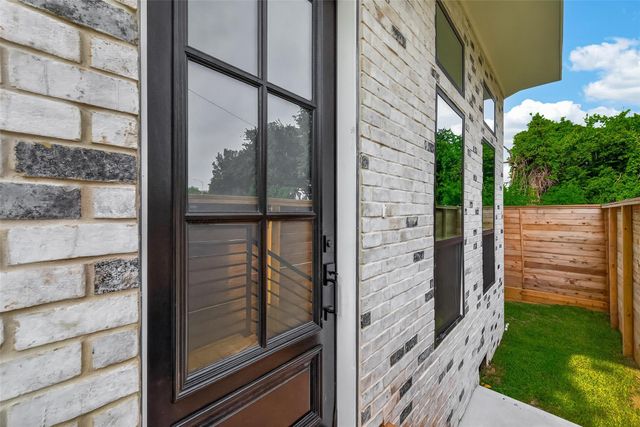 602 Jewett Street B, Houston, TX 77009