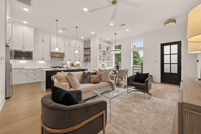 602 Jewett Street B, Houston, TX 77009