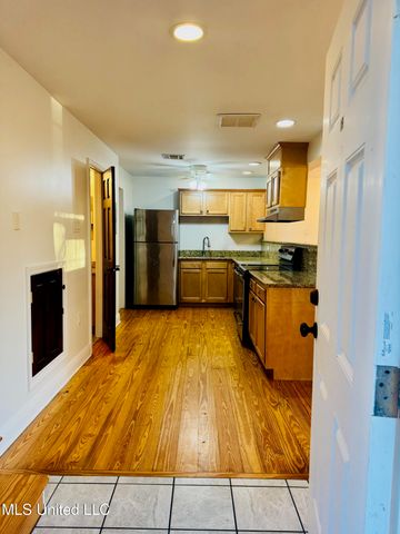 590 Royal Oak Drive, 1, Pass Christian, MS 39571