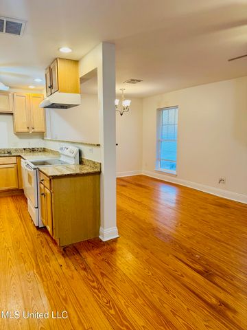 590 Royal Oak Drive, 1, Pass Christian, MS 39571