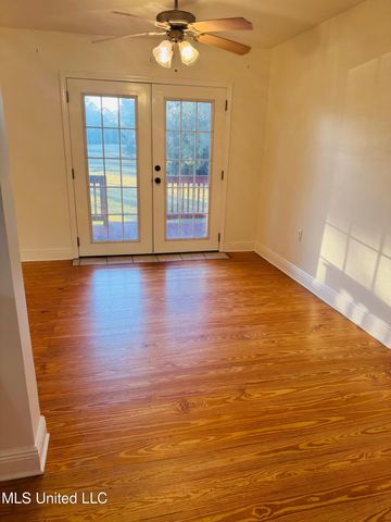 590 Royal Oak Drive, 1, Pass Christian, MS 39571