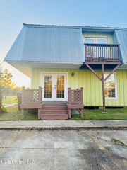 590 Royal Oak Drive, 1, Pass Christian, MS 39571