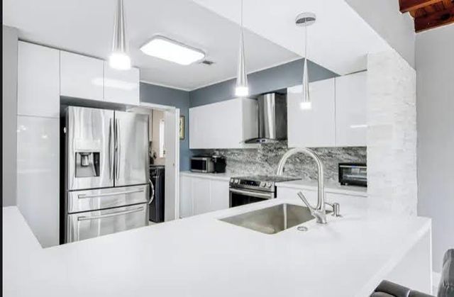 1905 N 45th Avenue, Hollywood, FL 33021