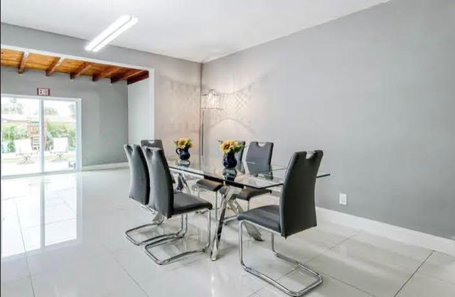 1905 N 45th Avenue, Hollywood, FL 33021