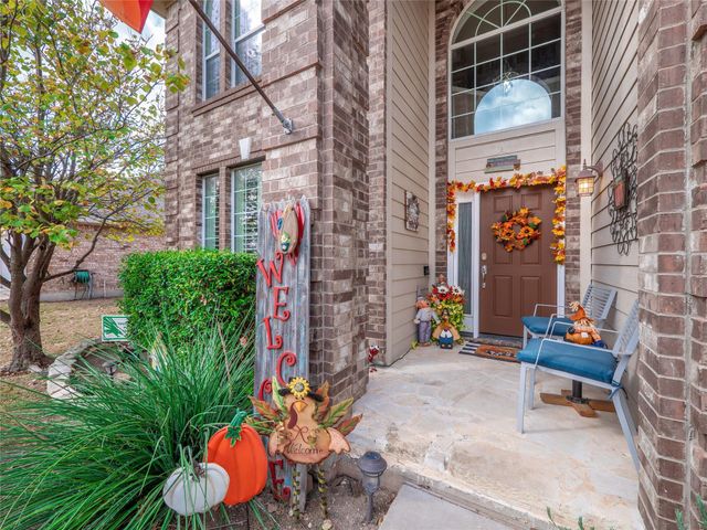 376 Sweet Gum DR, Kyle, TX 78640