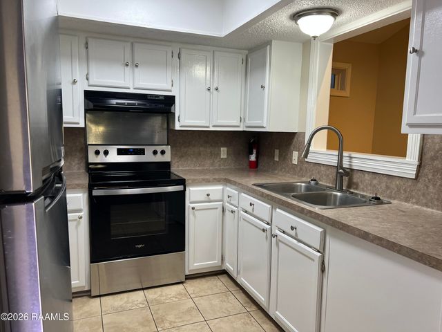 1230 E Alexander Street, Lafayette, LA 70501