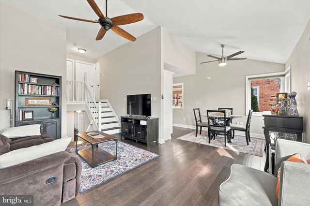 515 HAZEL AVE, Folsom, PA 19033