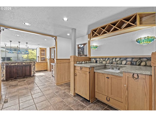 23411 Se BORGES Rd, Damascus, OR 97089