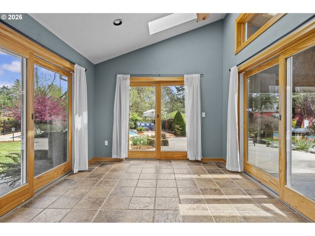 23411 Se BORGES Rd, Damascus, OR 97089