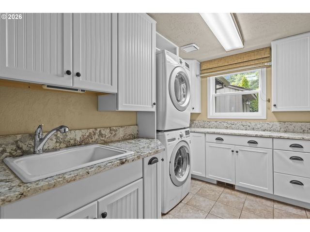 23411 Se BORGES Rd, Damascus, OR 97089