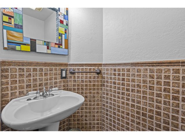 23411 Se BORGES Rd, Damascus, OR 97089