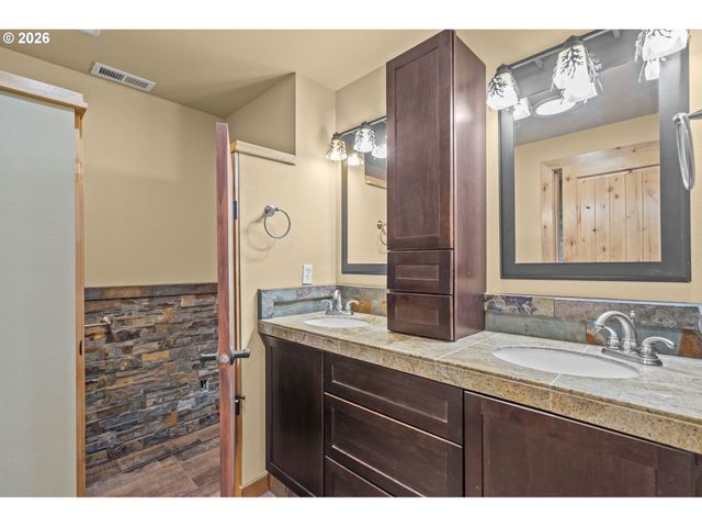 23411 Se BORGES Rd, Damascus, OR 97089