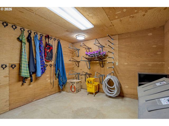 23411 Se BORGES Rd, Damascus, OR 97089