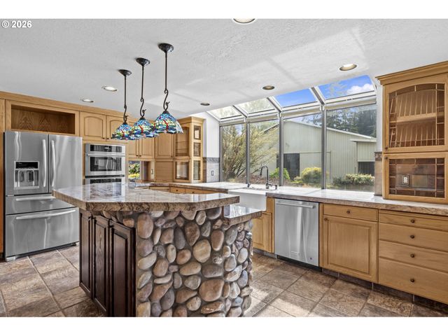 23411 Se BORGES Rd, Damascus, OR 97089