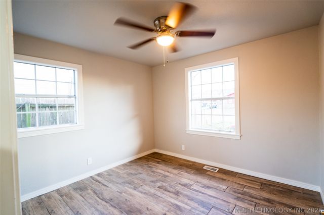 405 E D Street, Jenks, OK 74037