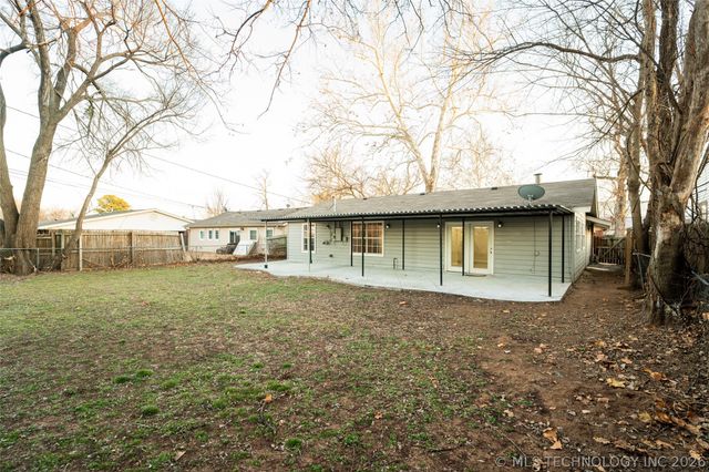 405 E D Street, Jenks, OK 74037