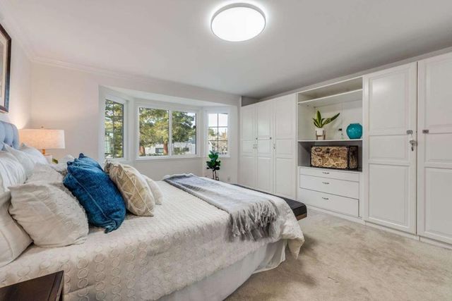 813 Montgomery Street, Mountain View, CA 94041