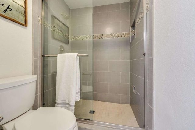 813 Montgomery Street, Mountain View, CA 94041