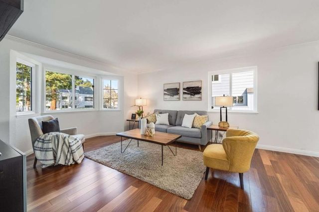 813 Montgomery Street, Mountain View, CA 94041