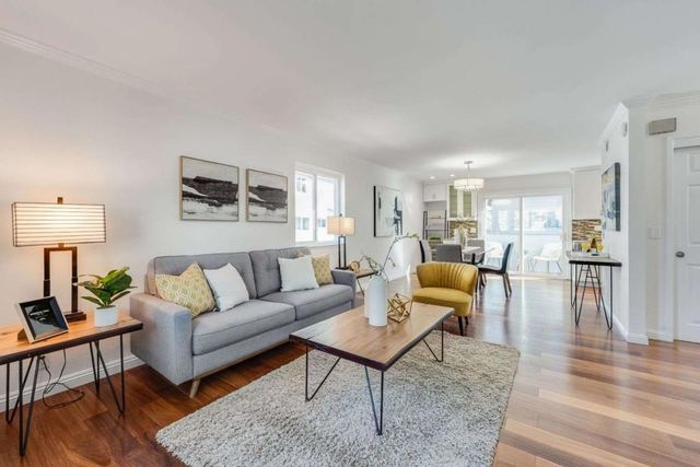 813 Montgomery Street, Mountain View, CA 94041