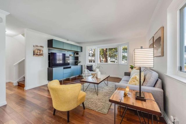 813 Montgomery Street, Mountain View, CA 94041