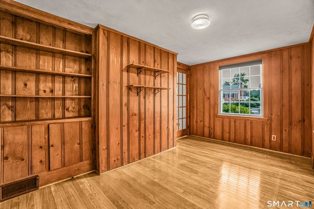 101 Ridgewood Road, West Hartford, CT 06107