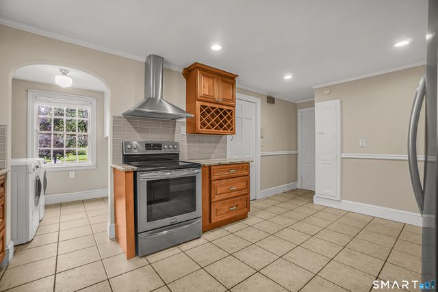 101 Ridgewood Road, West Hartford, CT 06107