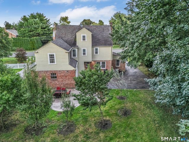101 Ridgewood Road, West Hartford, CT 06107
