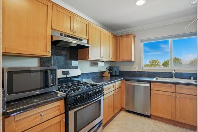 712 Buena Tierra Way 176, Oceanside, CA 92057