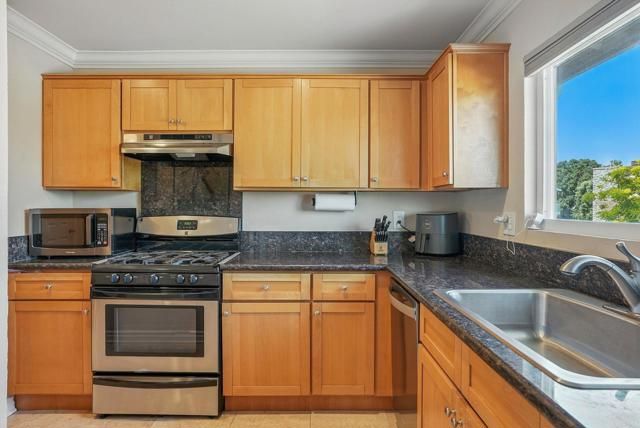 712 Buena Tierra Way 176, Oceanside, CA 92057