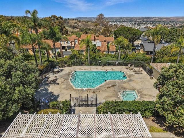 712 Buena Tierra Way 176, Oceanside, CA 92057