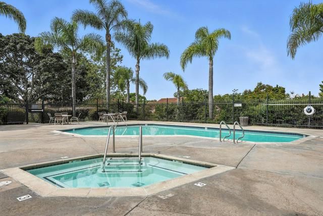 712 Buena Tierra Way 176, Oceanside, CA 92057