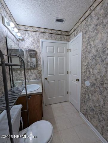 719 ANNE BONNEY Drive, Green Cove Springs, FL 32043