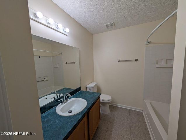 719 ANNE BONNEY Drive, Green Cove Springs, FL 32043