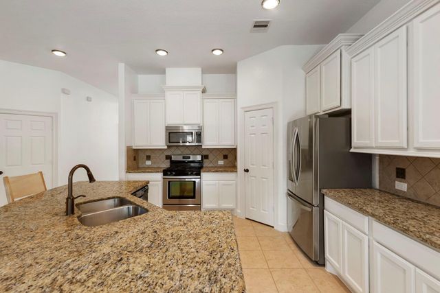 71 Sagamore Ridge Place, Tomball, TX 77389