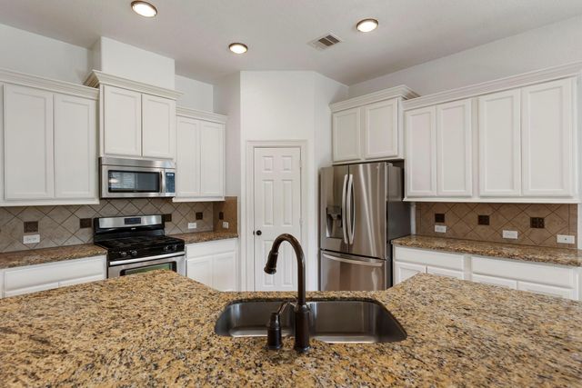 71 Sagamore Ridge Place, Tomball, TX 77389